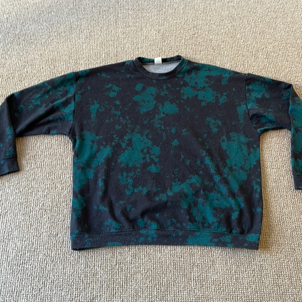 Onzie oversized sweatshirt